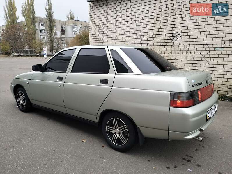 Седан ВАЗ / Lada 2110 2006 в Николаеве