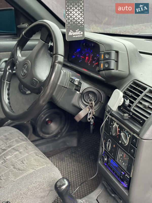 Седан ВАЗ / Lada 2110 2007 в Гостомеле фото 10 Седан ВАЗ / Lada 2110 2007 в Гостомеле