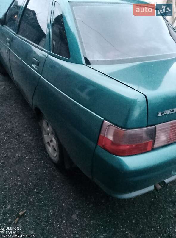 Седан ВАЗ / Lada 2110 2002 в Малині