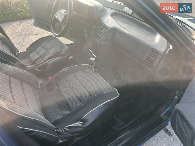 Седан ВАЗ / Lada 2110 2005 в Охтирці