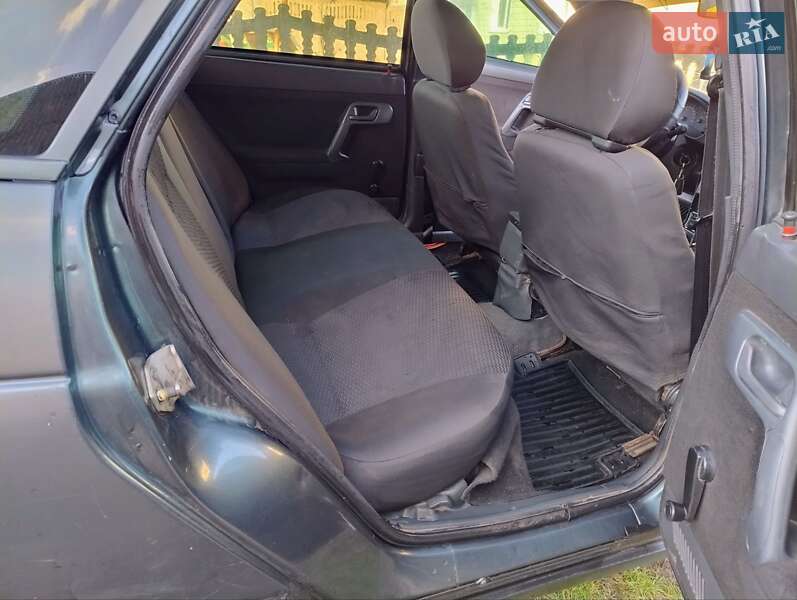 Седан ВАЗ / Lada 2110 2010 в Остроге