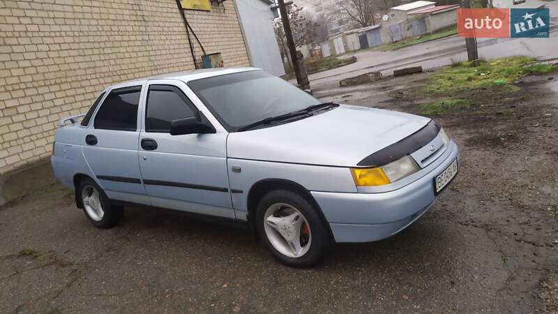 Седан ВАЗ / Lada 2110 2004 в Первомайске