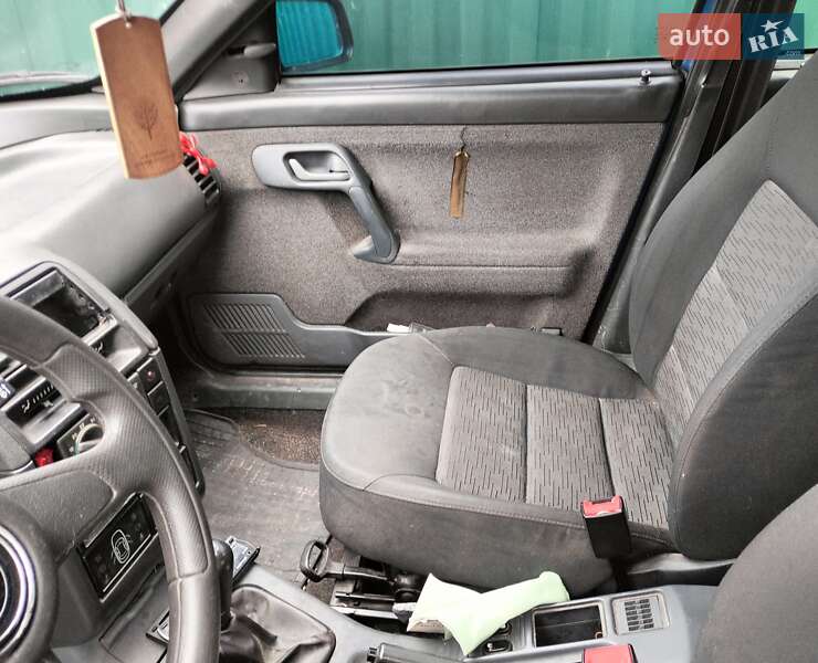 Седан ВАЗ / Lada 2110 2004 в Білій Церкві