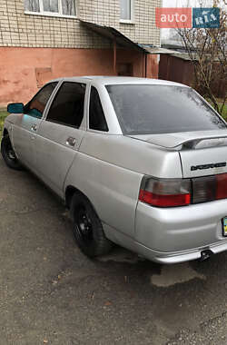 Седан ВАЗ 2110 2004 в Умани