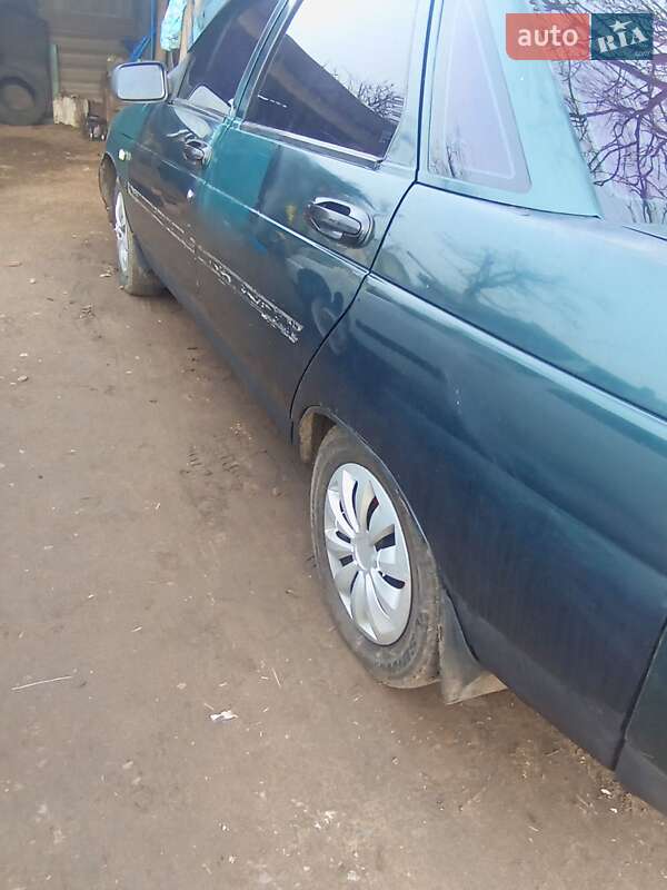 Седан ВАЗ / Lada 2110 2003 в Устинівці