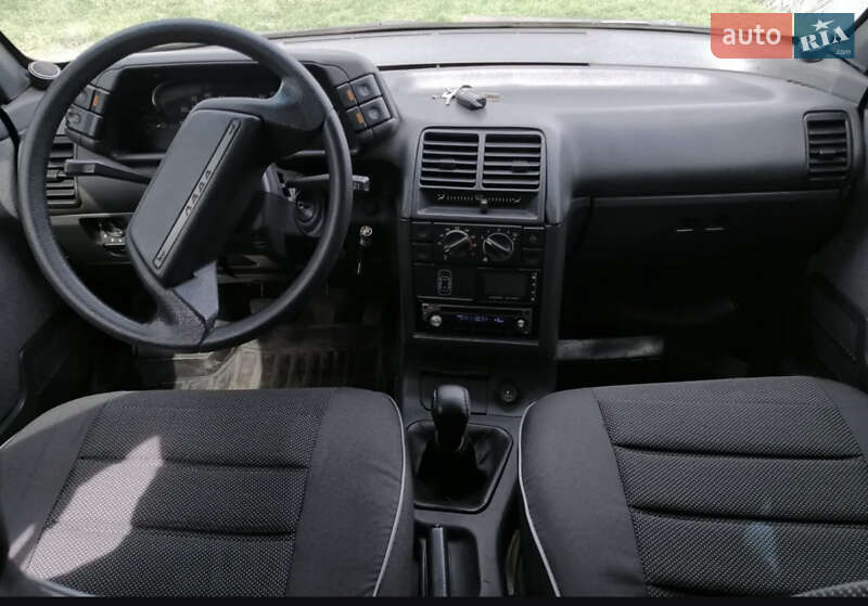 Седан ВАЗ / Lada 2110 2006 в Сумах