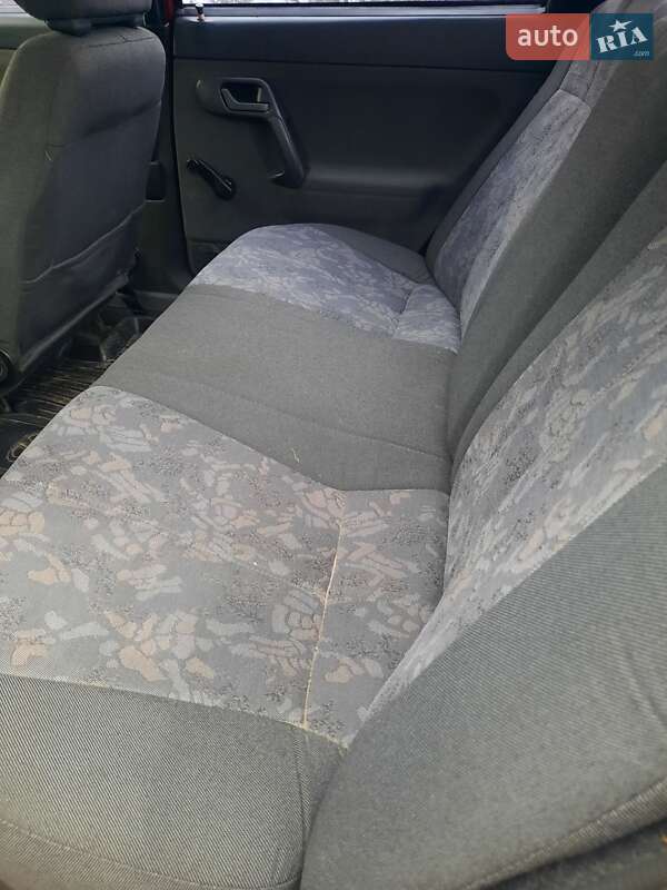 Седан ВАЗ / Lada 2110 2001 в Буську