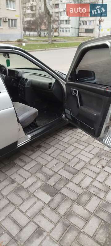 Седан ВАЗ / Lada 2110 2003 в Запорожье