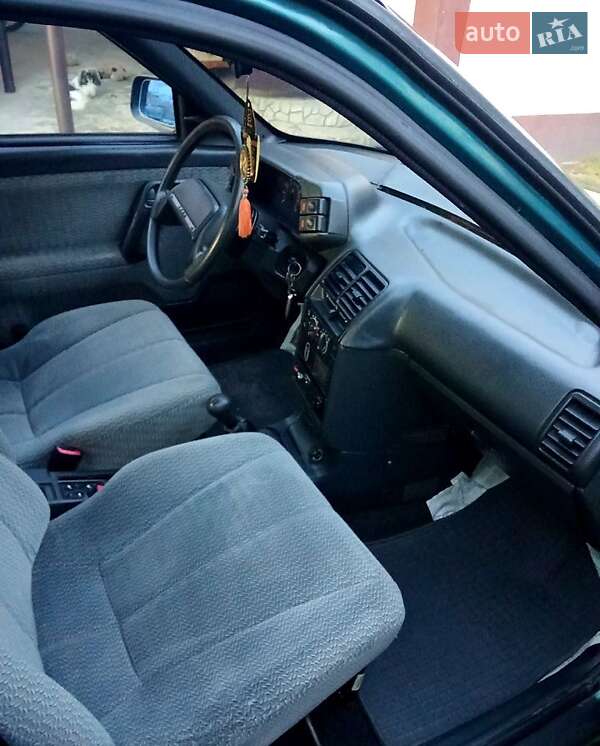 Седан ВАЗ / Lada 2110 2001 в Охтирці