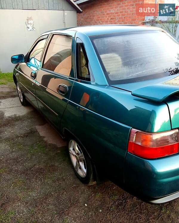 Седан ВАЗ / Lada 2110 2001 в Охтирці