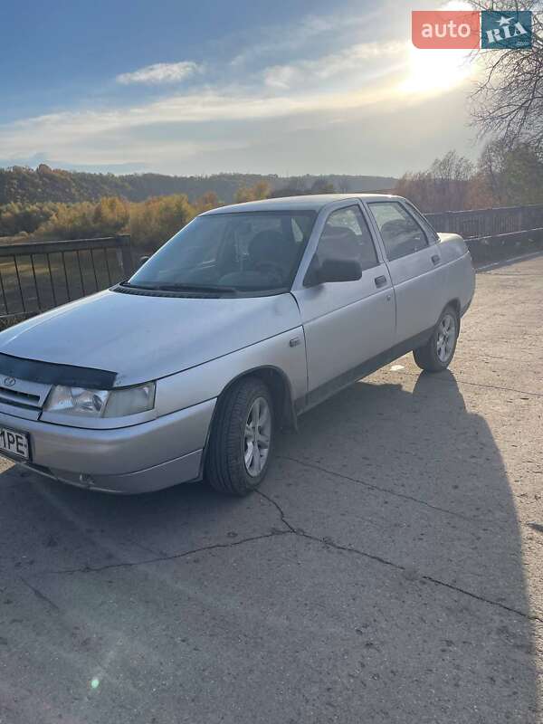 Седан ВАЗ / Lada 2110 2002 в Жванце