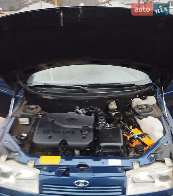 Седан ВАЗ / Lada 2110 2010 в Турбовом