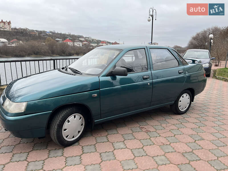 Седан ВАЗ / Lada 2110 2001 в Могилів-Подільському