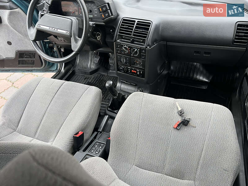 Седан ВАЗ / Lada 2110 2001 в Могилів-Подільському