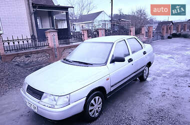 Седан ВАЗ / Lada 2110 2001 в Умани