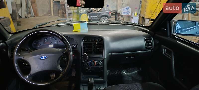 Седан ВАЗ / Lada 2110 2011 в Пересічне