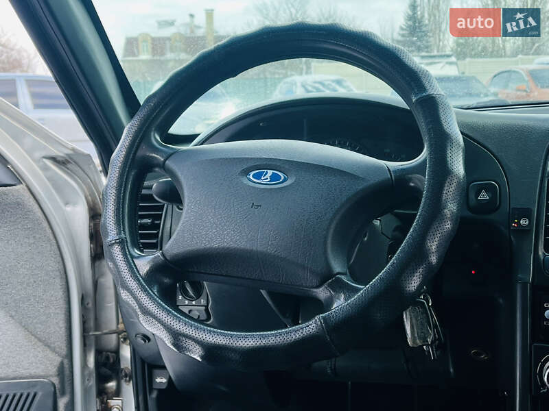 Седан ВАЗ / Lada 2110 2010 в Харкові