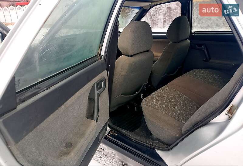 Седан ВАЗ / Lada 2110 2003 в Тростянце