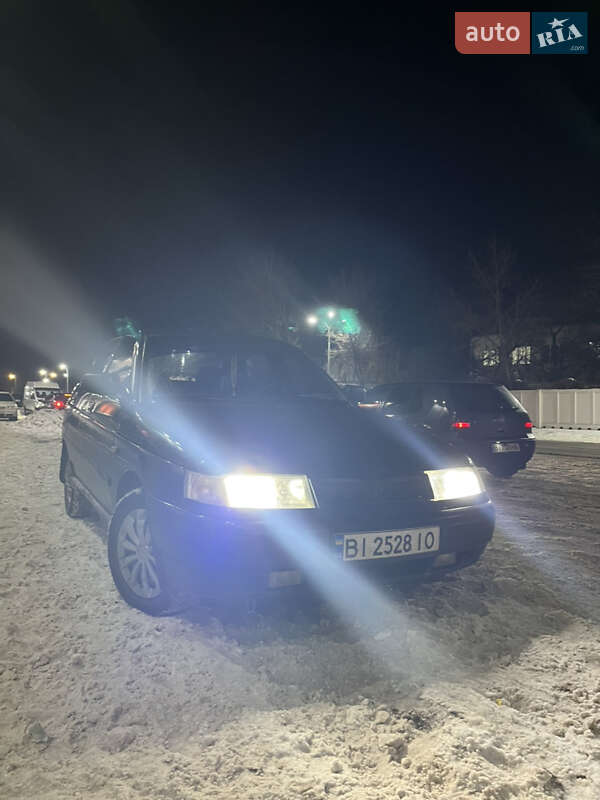 Седан ВАЗ / Lada 2110 2002 в Полтаве