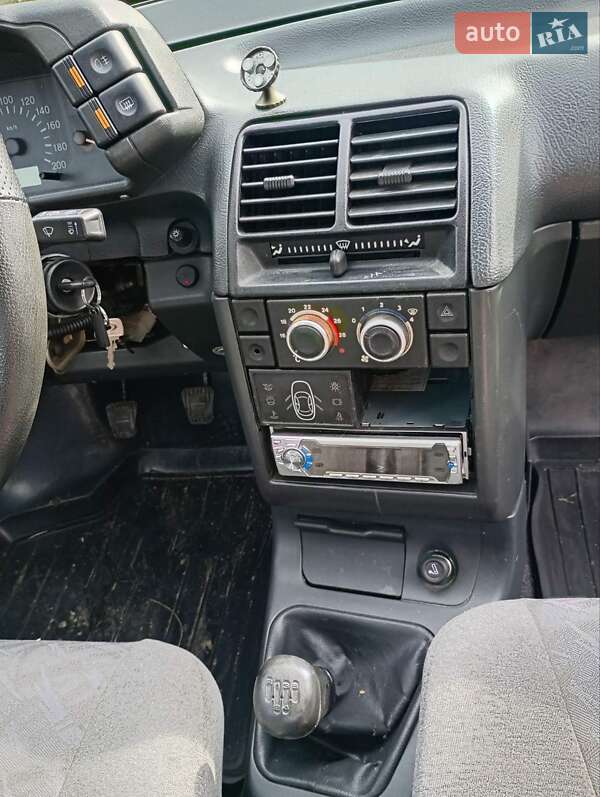 Седан ВАЗ / Lada 2110 2005 в Самборі