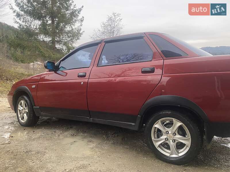 Седан ВАЗ / Lada 2110 2004 в Яремче