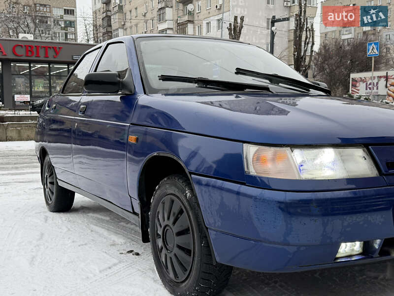 Седан ВАЗ / Lada 2110 2005 в Дніпрі