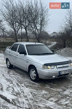 Седан ВАЗ 2110 2002 в Врадиевке