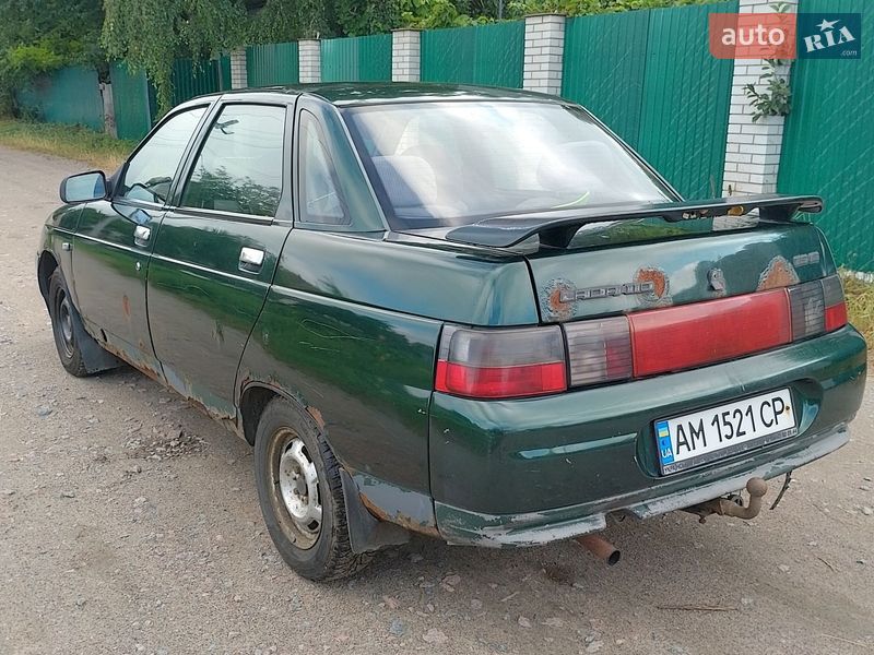 Седан ВАЗ / Lada 2110 2003 в Киеве
