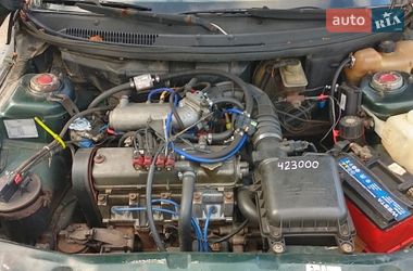 Седан ВАЗ / Lada 2110 2003 в Киеве