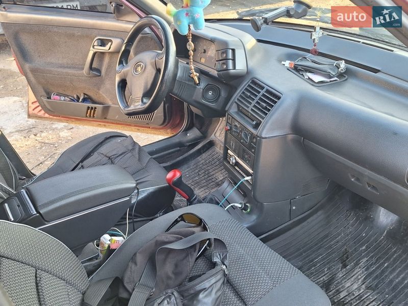 Седан ВАЗ / Lada 2110 2001 в Одессе