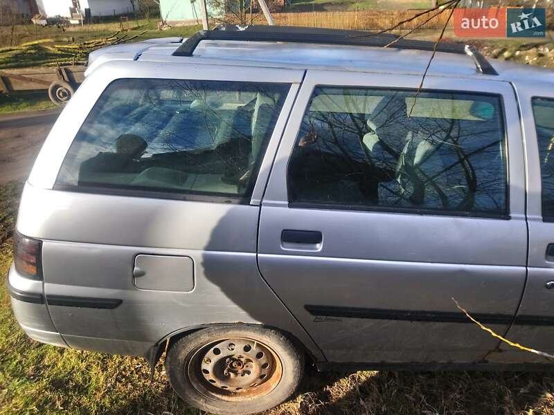 Універсал ВАЗ / Lada 2111 2000 в Мостиській