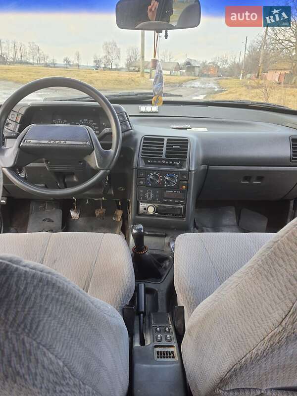 Универсал ВАЗ / Lada 2111 2002 в Ромнах