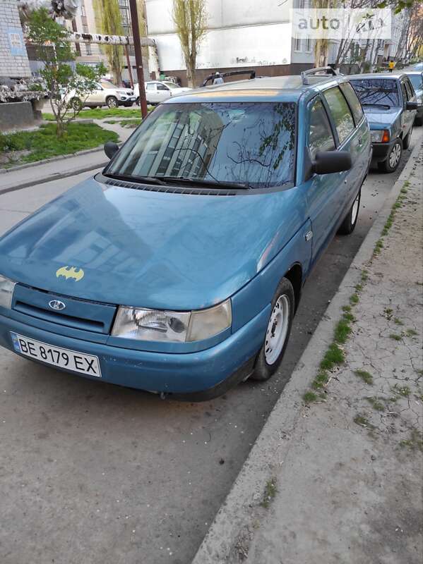 Универсал ВАЗ / Lada 2111 2001 в Южноукраинске