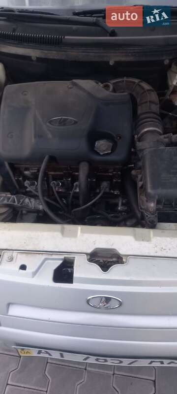 Хетчбек ВАЗ / Lada 2111 2004 в Чернівцях фото 11 Хетчбек ВАЗ / Lada 2111 2004 в Чернівцях