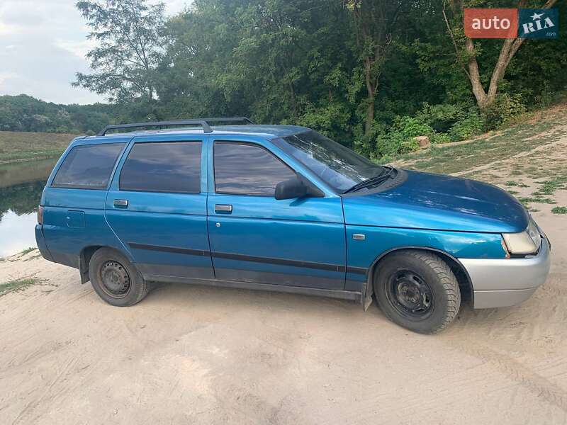 Универсал ВАЗ / Lada 2111 2000 в Хороле
