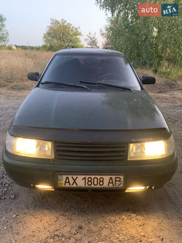 Универсал ВАЗ / Lada 2111 2004 в Змиеве