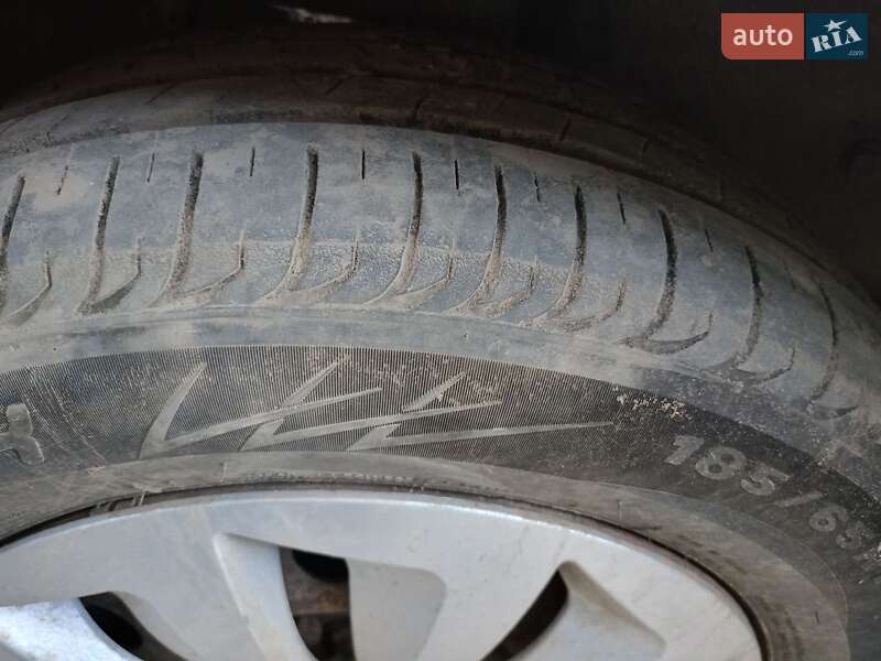 Універсал ВАЗ / Lada 2111 2004 в Тарутиному