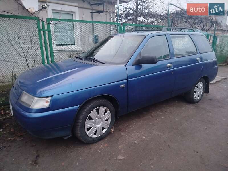 Універсал ВАЗ 2111 2001 в 