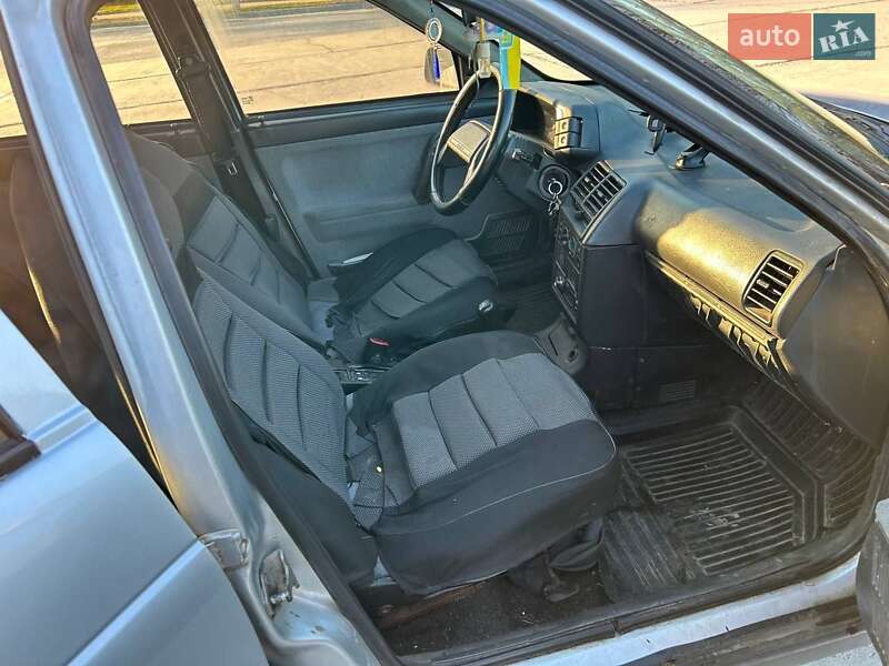 Универсал ВАЗ / Lada 2111 2008 в Каневе фото 5 Универсал ВАЗ / Lada 2111 2008 в Каневе