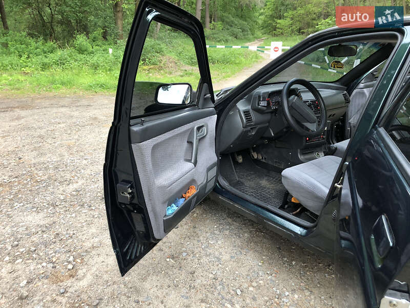 Универсал ВАЗ / Lada 2111 2003 в Чернигове