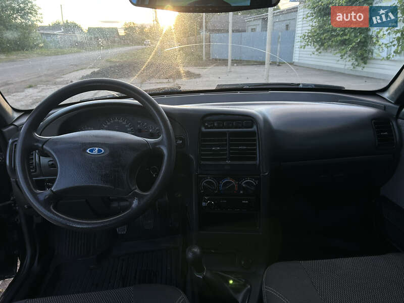 Универсал ВАЗ / Lada 2111 2008 в Врадиевке