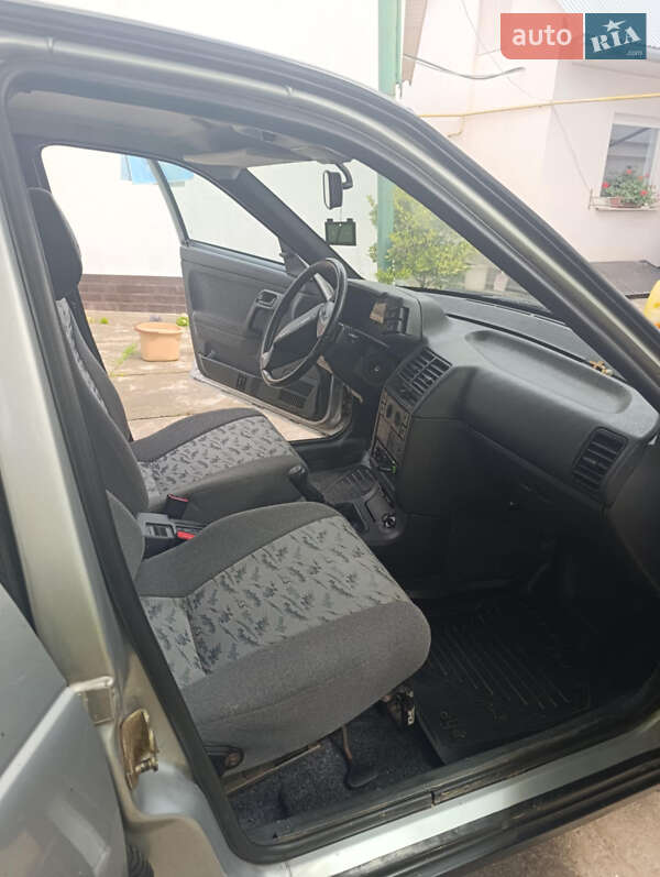 Универсал ВАЗ / Lada 2111 2007 в Ужгороде