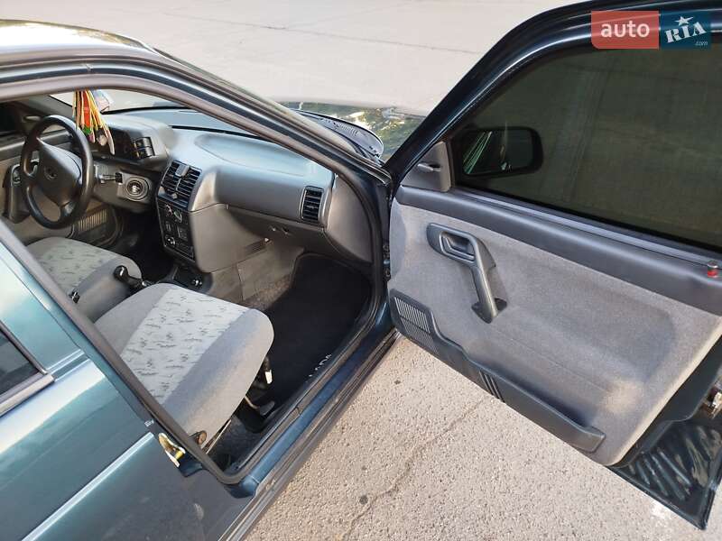 Універсал ВАЗ / Lada 2111 2006 в Южноукраїнську
