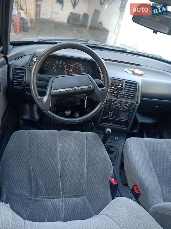 Универсал ВАЗ / Lada 2111 2002 в Ватутино