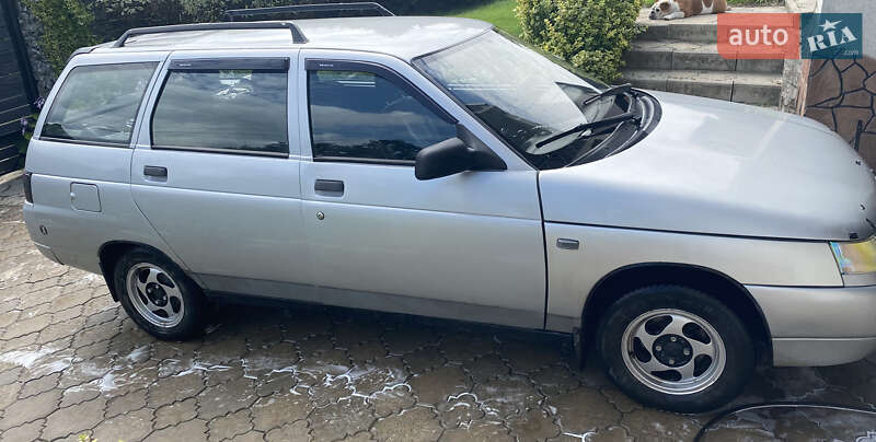 Универсал ВАЗ / Lada 2111 2004 в Луцке