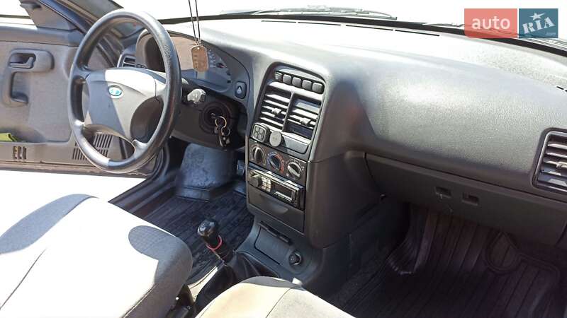 Универсал ВАЗ / Lada 2111 2008 в Черновцах