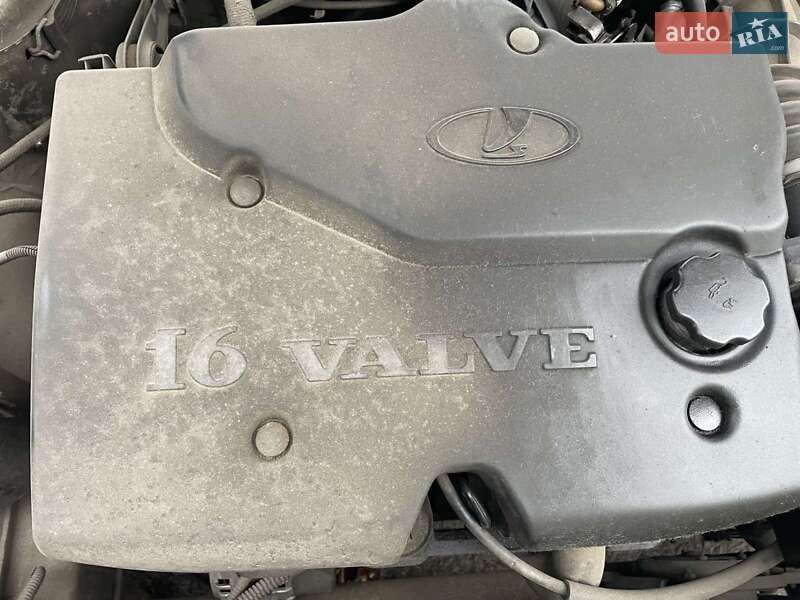 Универсал ВАЗ / Lada 2111 2004 в Киеве