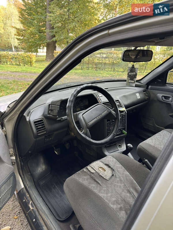 Универсал ВАЗ / Lada 2111 2005 в Хотине