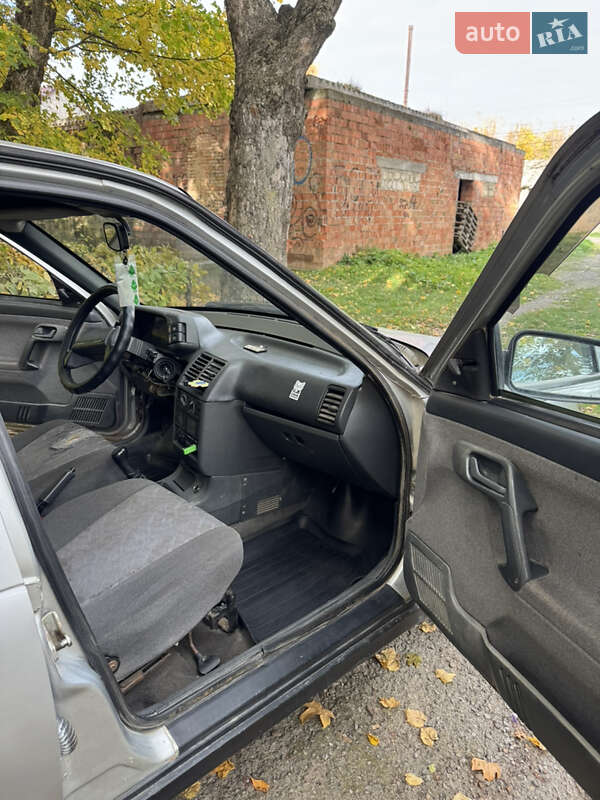 Универсал ВАЗ / Lada 2111 2005 в Хотине