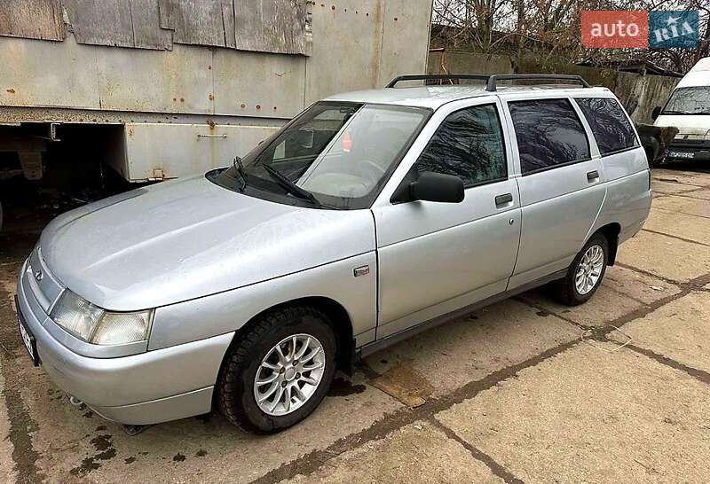 Універсал ВАЗ / Lada 2111 2004 в Миколаєві